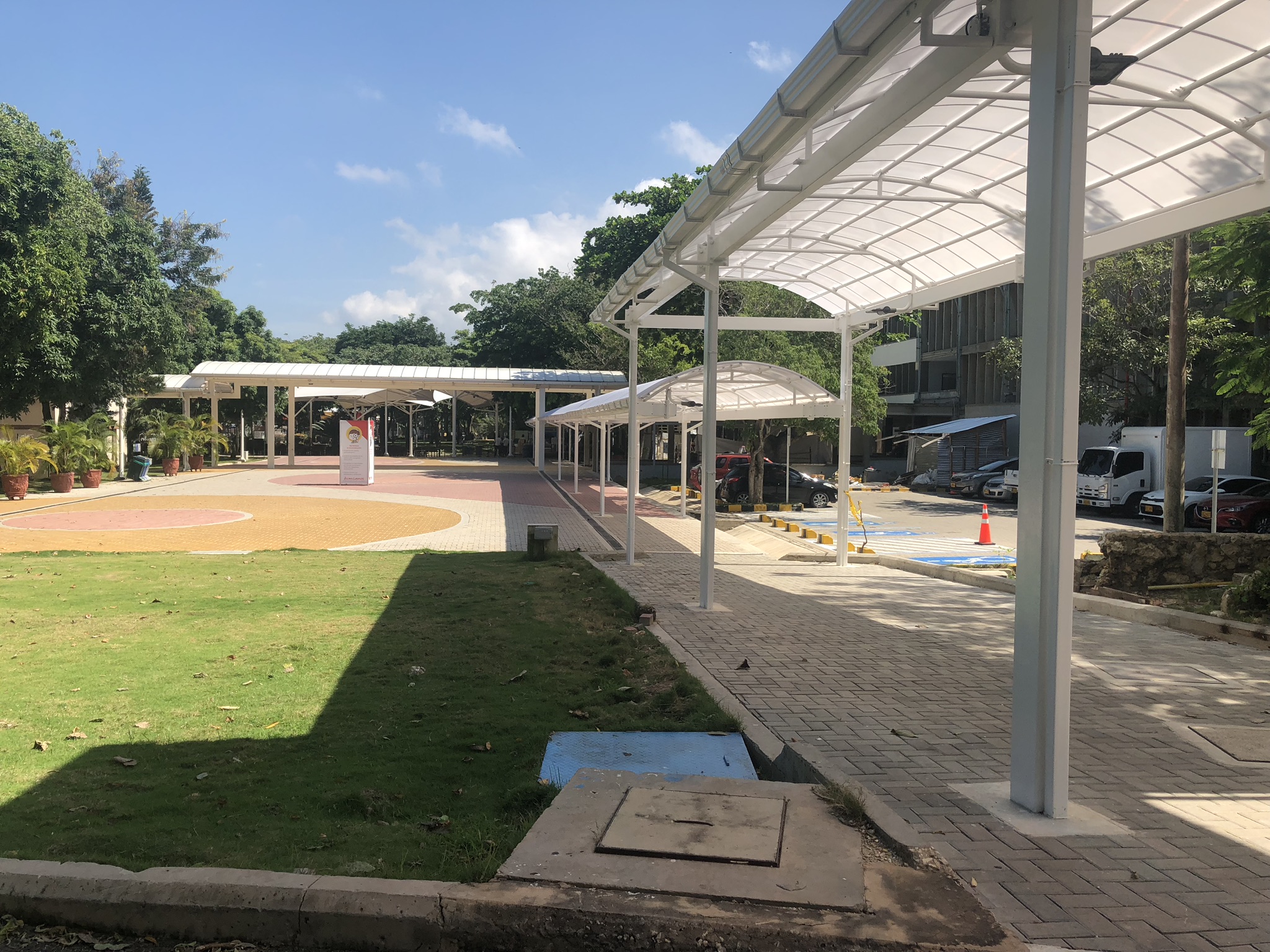 Pasillo Bloque C Uninorte - Imagen 2